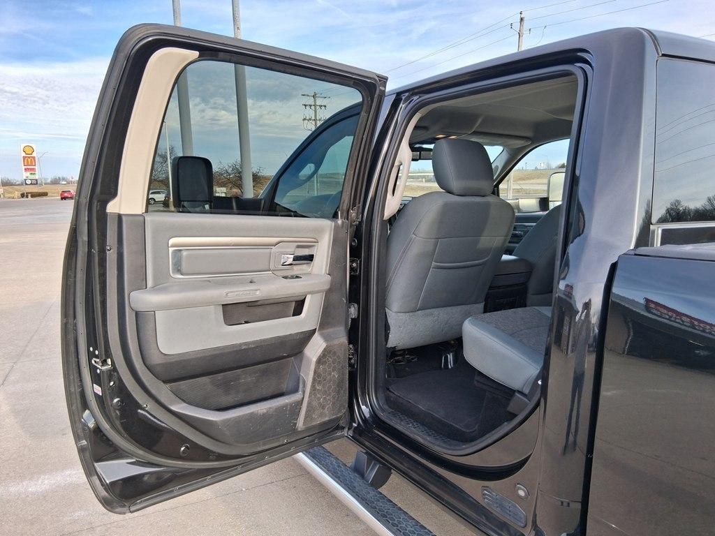 RAM 2500 4WD Crew Cab 149" Big Horn 2015