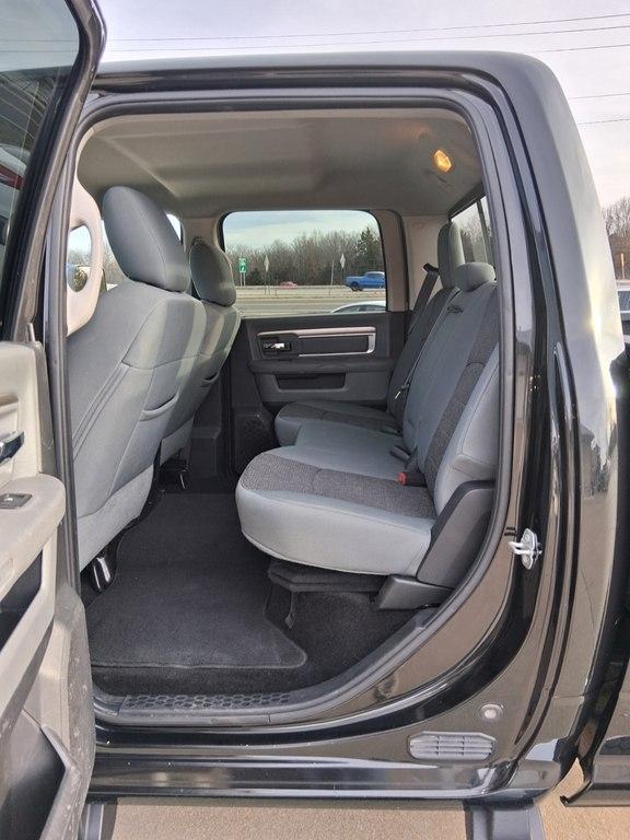 RAM 2500 4WD Crew Cab 149" Big Horn 2015