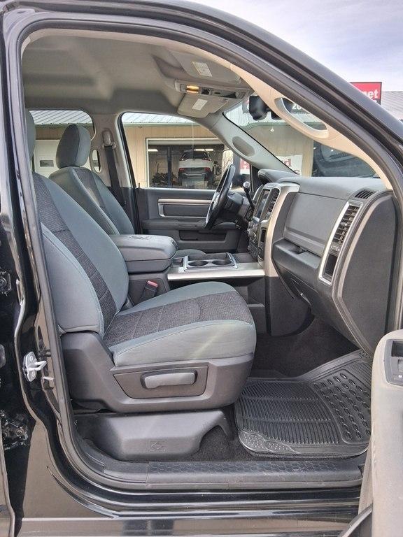 RAM 2500 4WD Crew Cab 149" Big Horn 2015