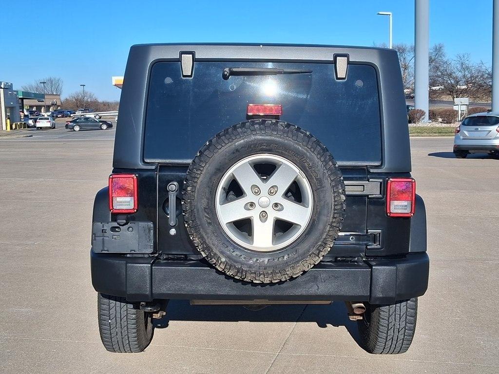 Jeep Wrangler Unlimited 4WD 4dr Sport 2012