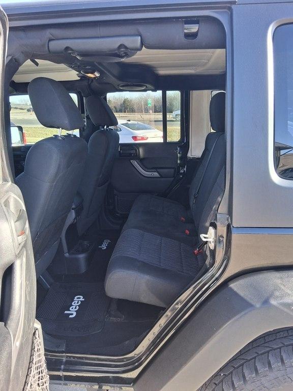 Jeep Wrangler Unlimited 4WD 4dr Sport 2012