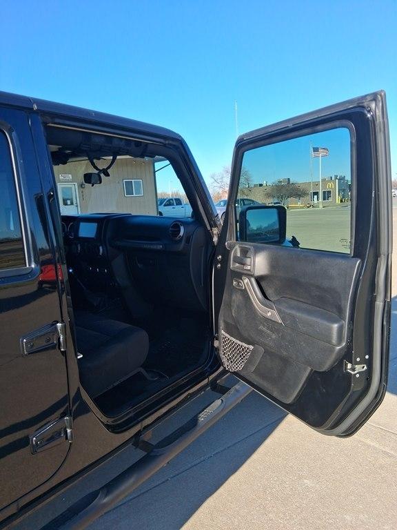 Jeep Wrangler Unlimited 4WD 4dr Sport 2012