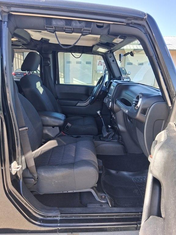 Jeep Wrangler Unlimited 4WD 4dr Sport 2012