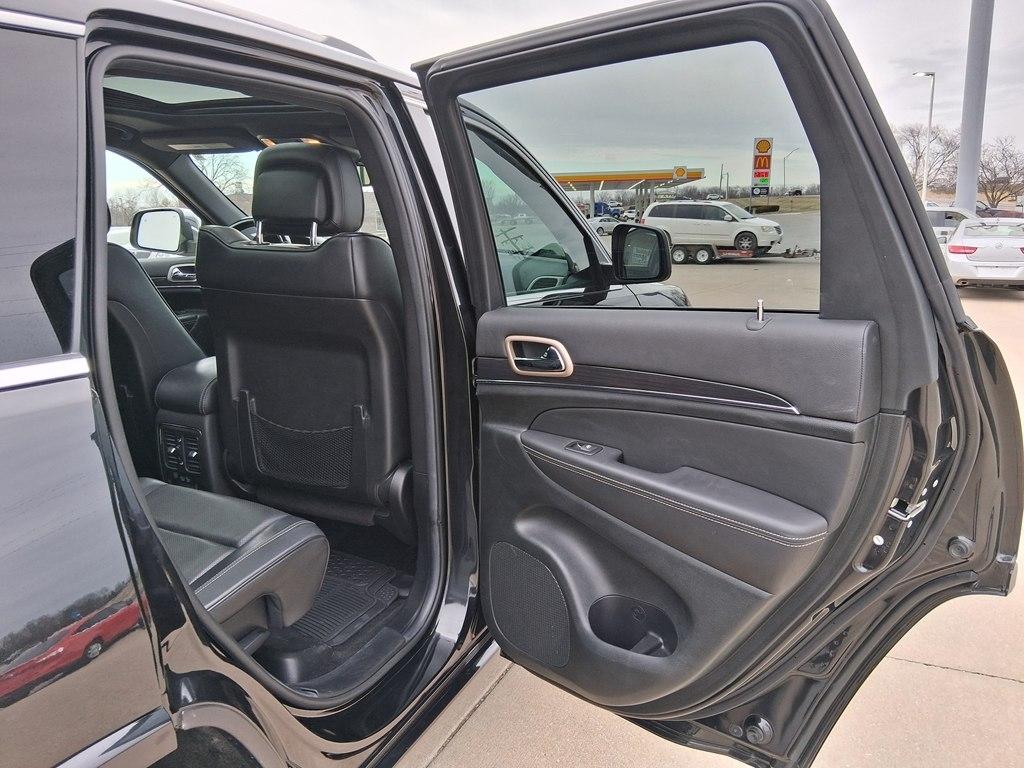 Jeep Grand Cherokee 4WD 4dr Overland 2014