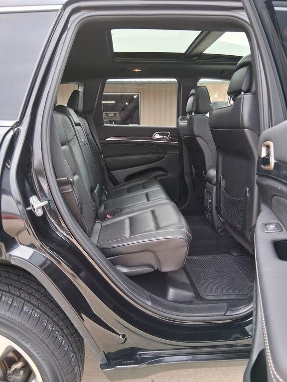 Jeep Grand Cherokee 4WD 4dr Overland 2014