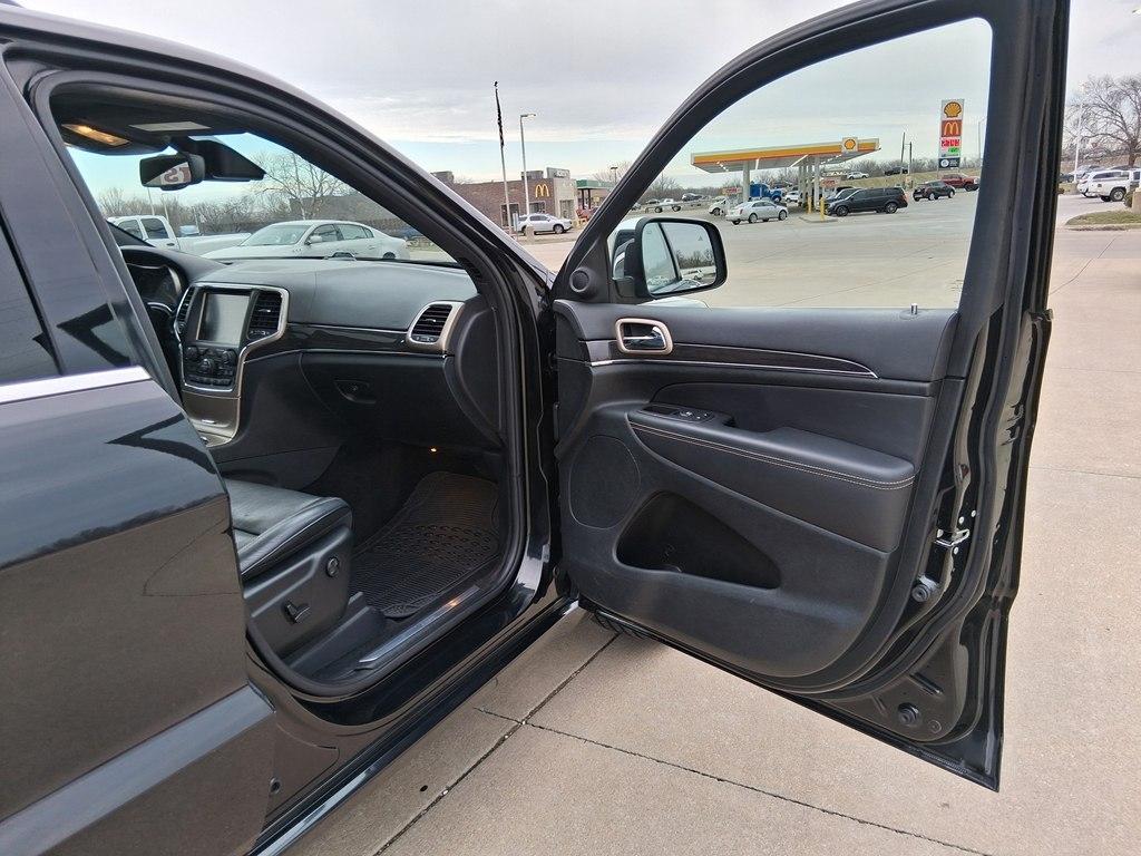 Jeep Grand Cherokee 4WD 4dr Overland 2014