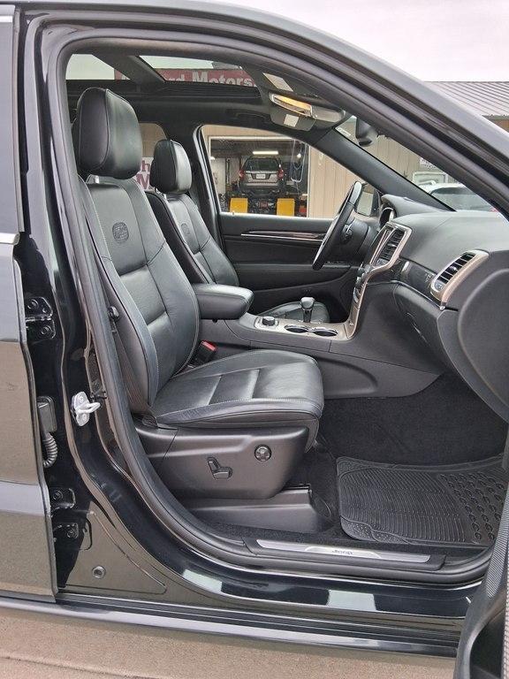 Jeep Grand Cherokee 4WD 4dr Overland 2014