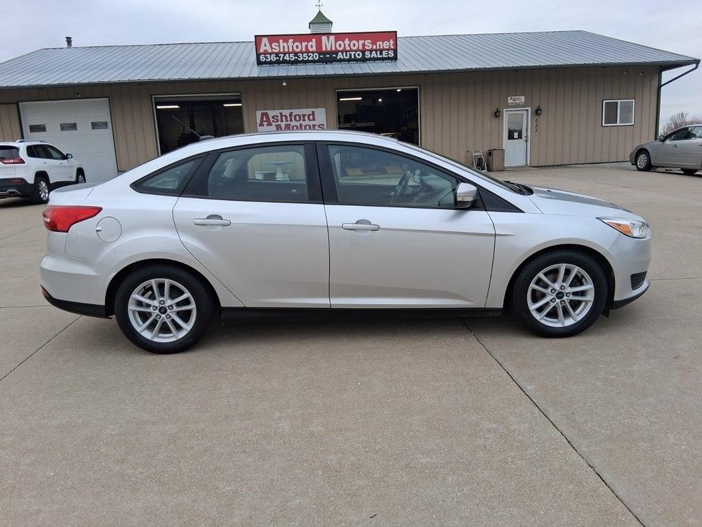 Ford Focus SE Sedan 2018