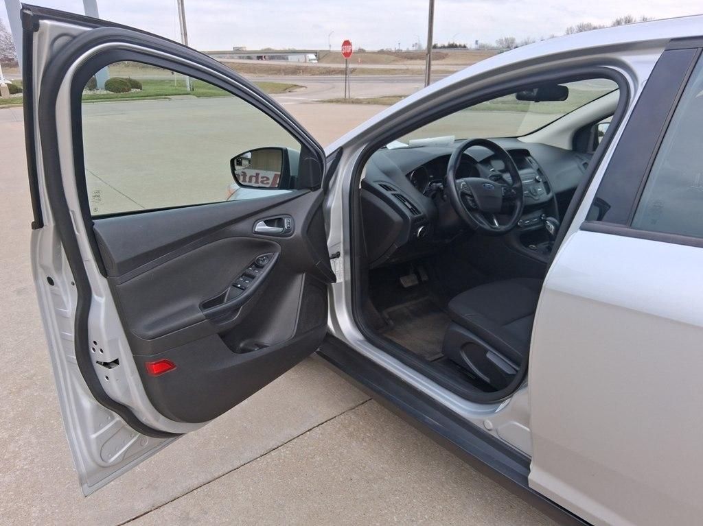 Ford Focus SE Sedan 2018