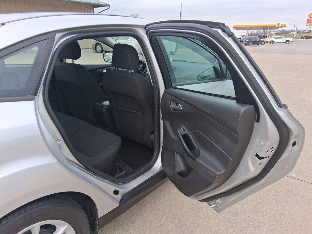 Ford Focus SE Sedan 2018