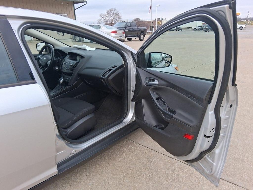 Ford Focus SE Sedan 2018