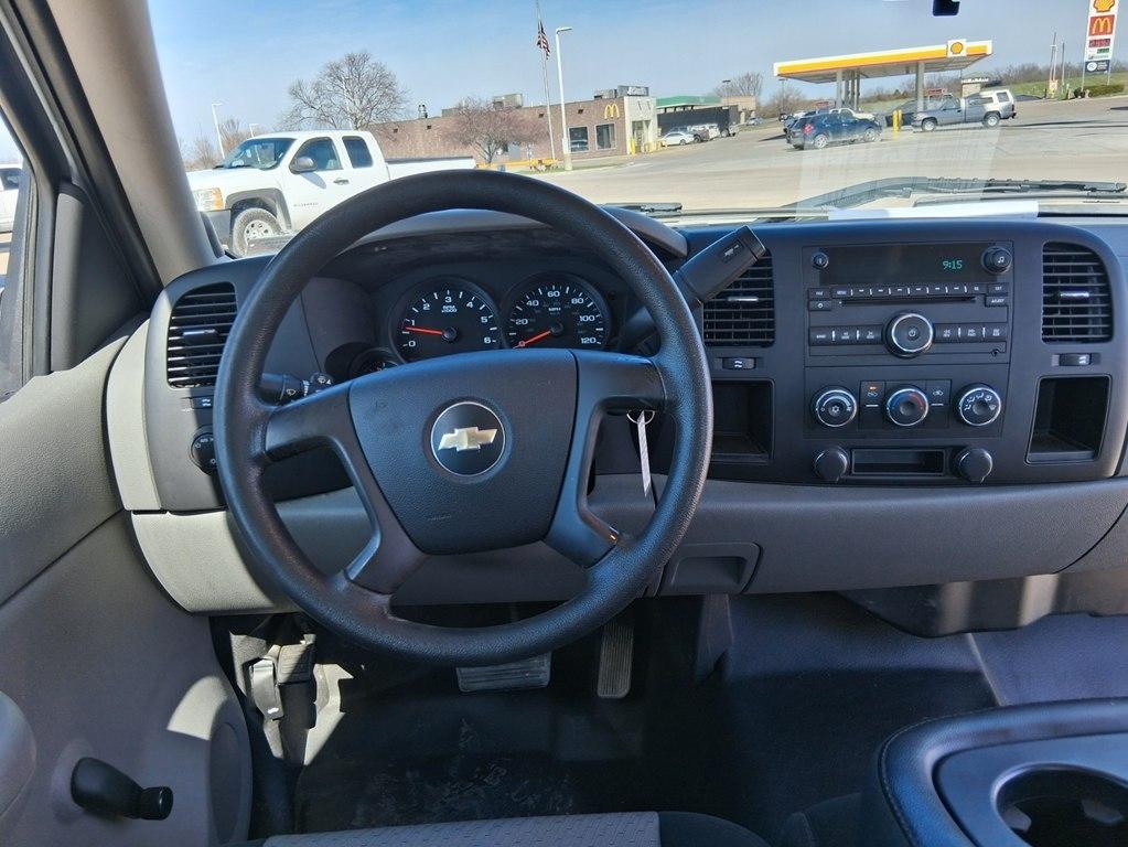 Chevrolet Silverado 1500 2WD Ext Cab 143.5" Work Truck 2008