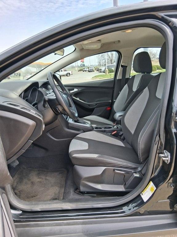 Ford Focus 4dr Sdn SE 2014