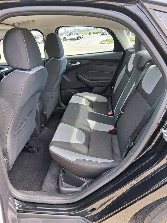 Ford Focus 4dr Sdn SE 2014