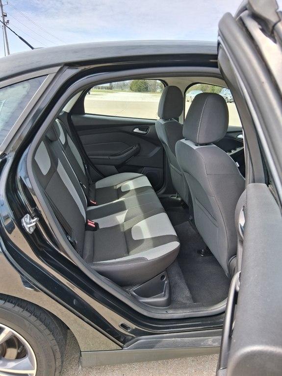 Ford Focus 4dr Sdn SE 2014