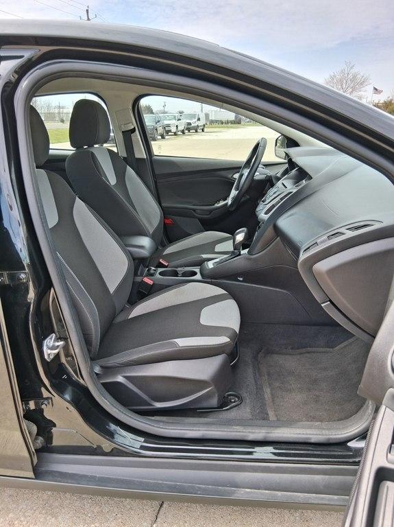 Ford Focus 4dr Sdn SE 2014