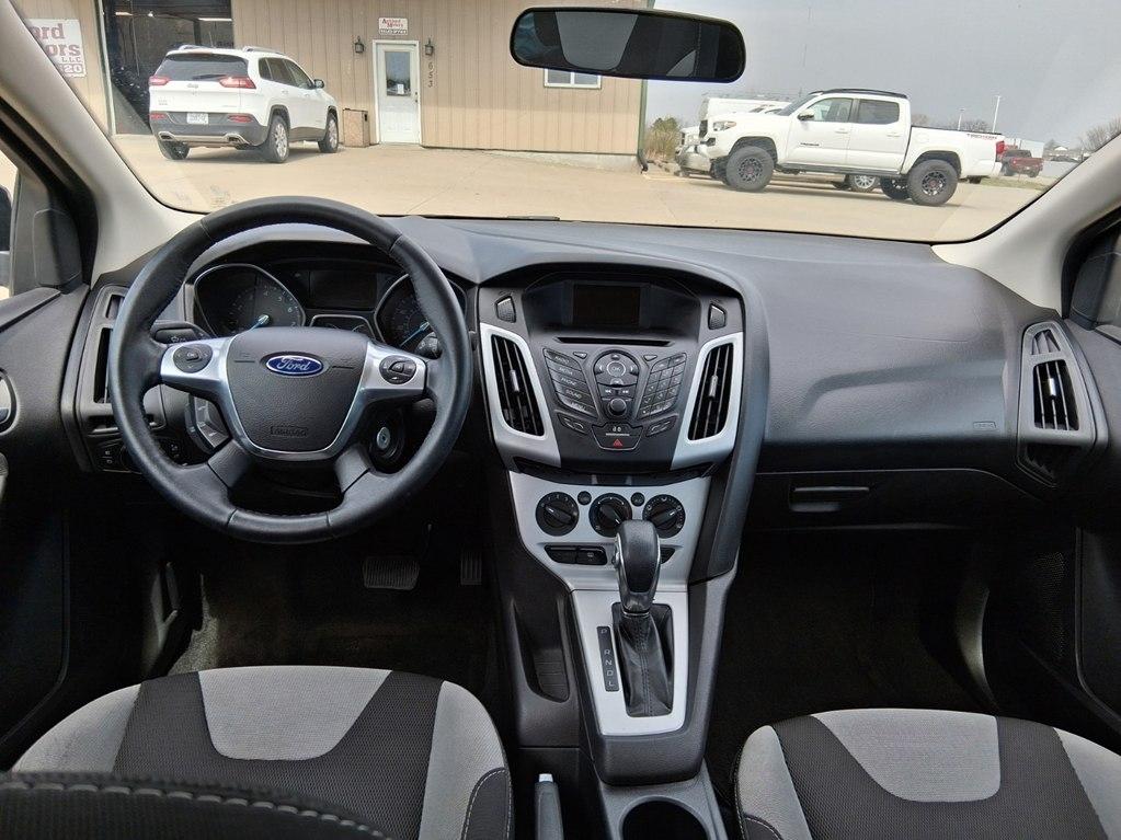 Ford Focus 4dr Sdn SE 2014