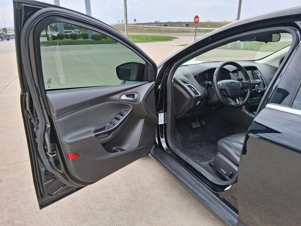 Ford Focus 5dr HB Titanium 2016