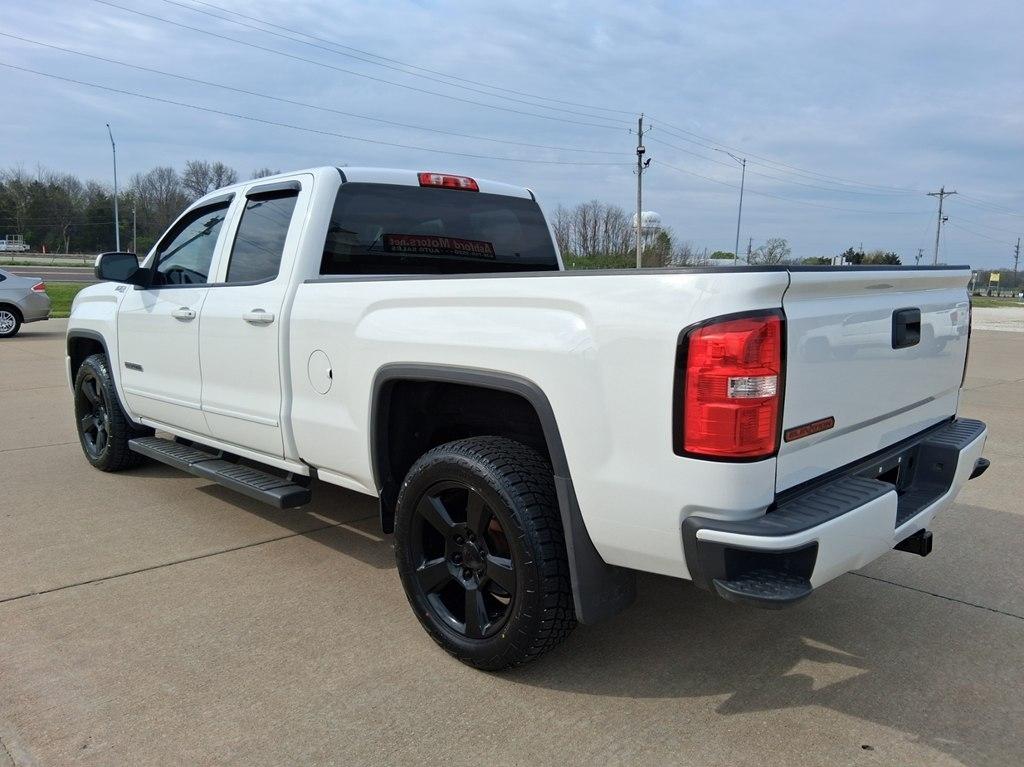 GMC Sierra 1500 4WD Double Cab 143.5" SLE 2017
