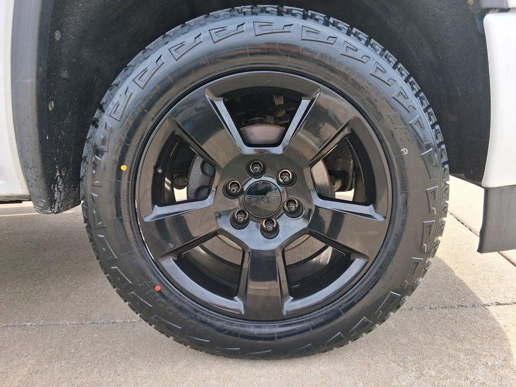 GMC Sierra 1500 4WD Double Cab 143.5" SLE 2017