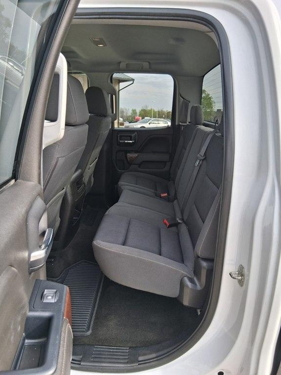 GMC Sierra 1500 4WD Double Cab 143.5" SLE 2017