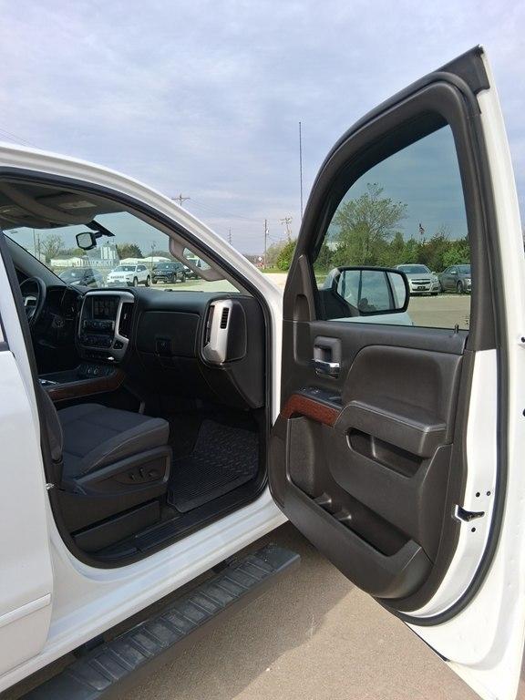 GMC Sierra 1500 4WD Double Cab 143.5" SLE 2017