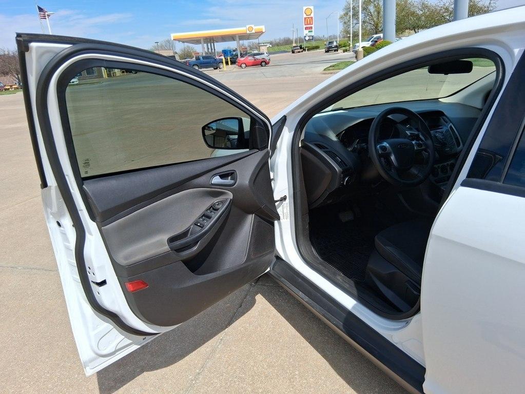 Ford Focus 4dr Sdn SE 2014