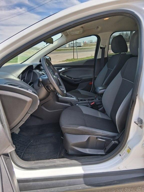 Ford Focus 4dr Sdn SE 2014