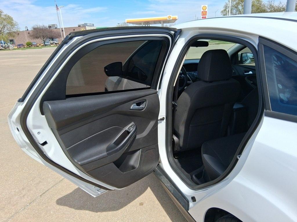 Ford Focus 4dr Sdn SE 2014