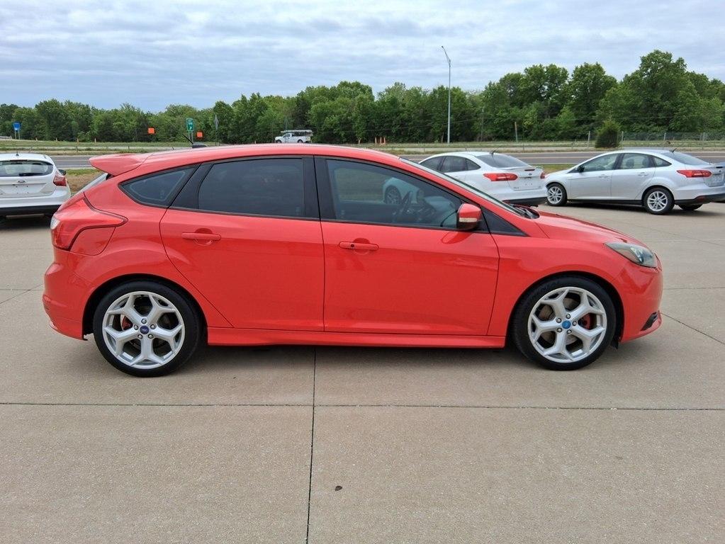 Ford Focus 5dr HB ST 2013
