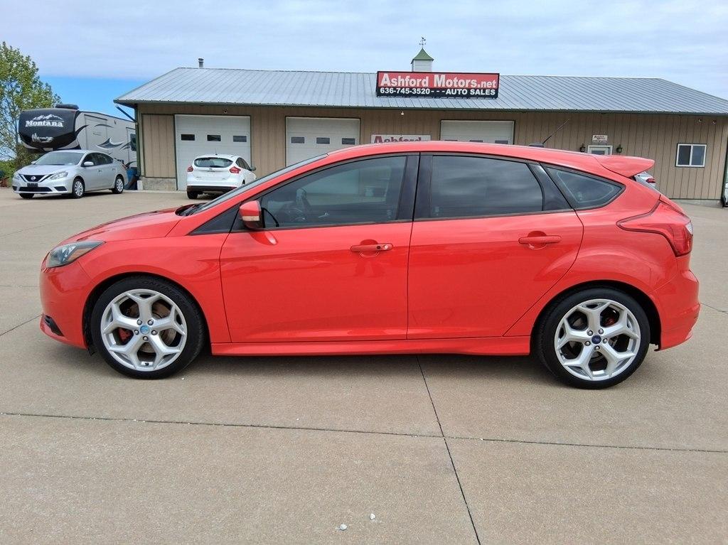 Ford Focus 5dr HB ST 2013