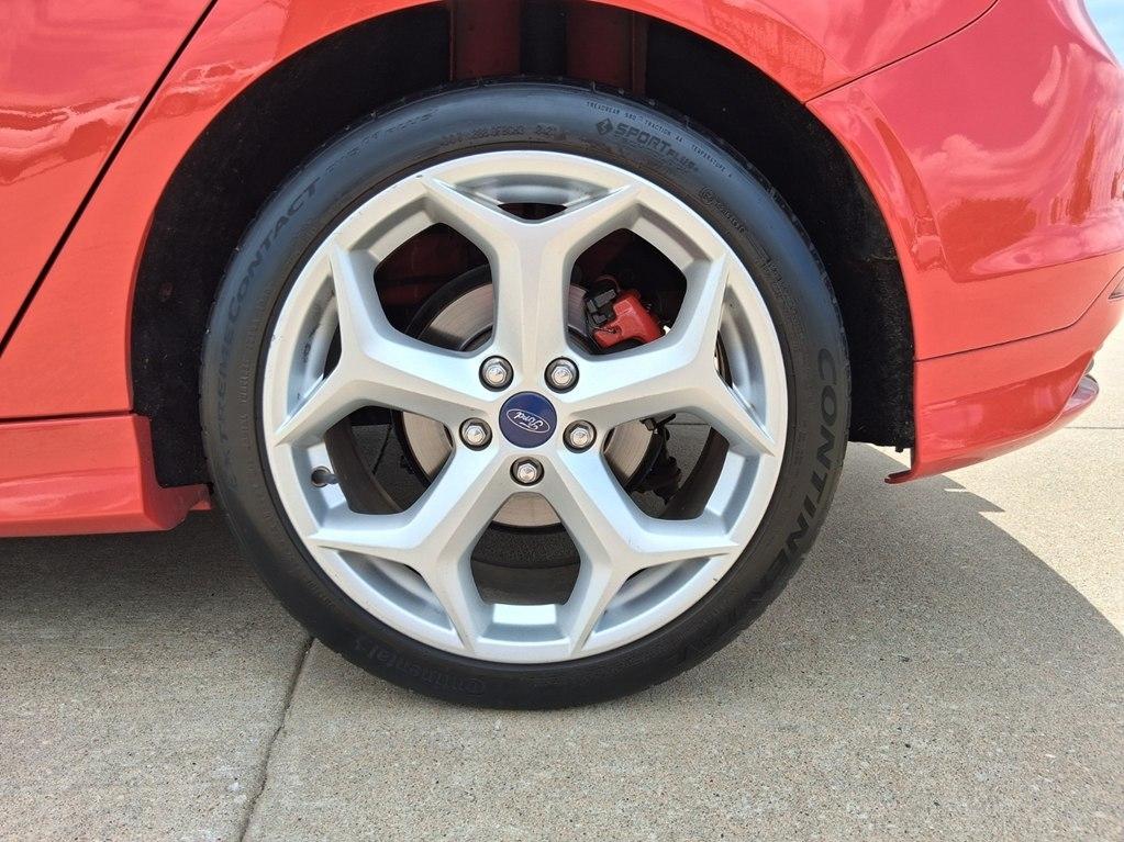 Ford Focus 5dr HB ST 2013
