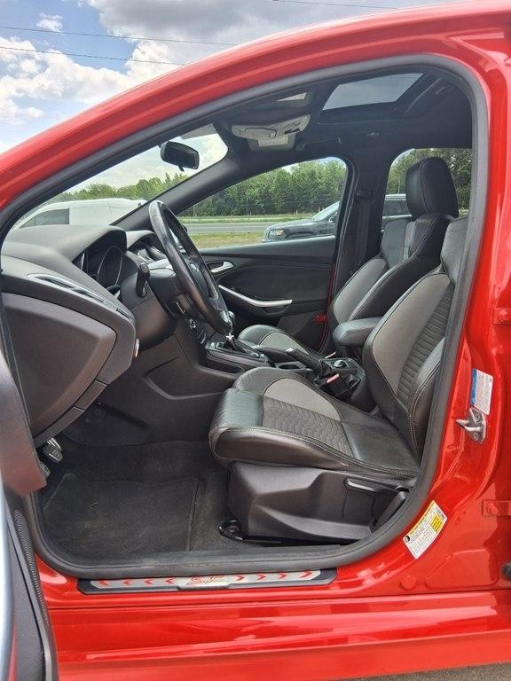 Ford Focus 5dr HB ST 2013