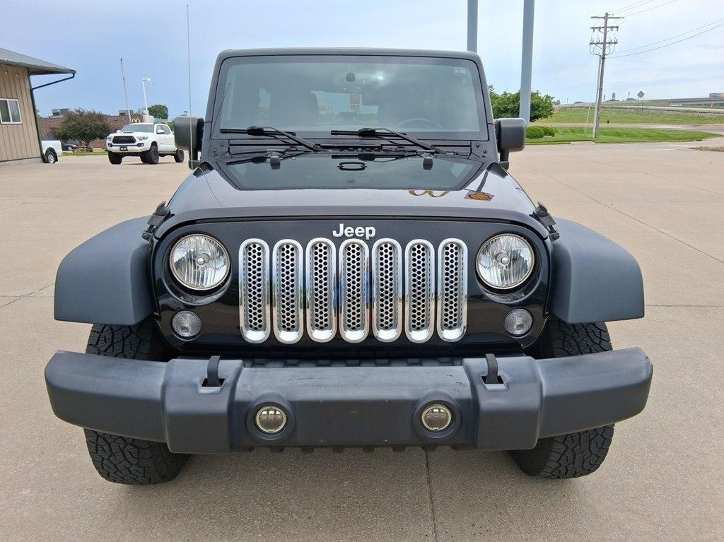 Jeep Wrangler Unlimited 4WD 4dr Sport 2016