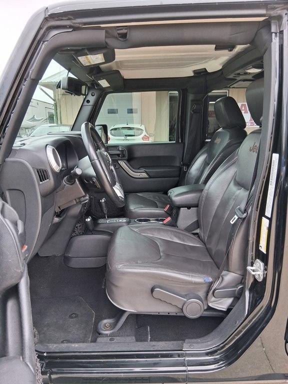 Jeep Wrangler Unlimited 4WD 4dr Sport 2016