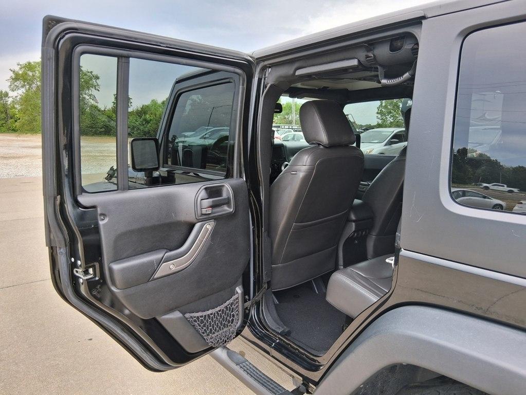 Jeep Wrangler Unlimited 4WD 4dr Sport 2016