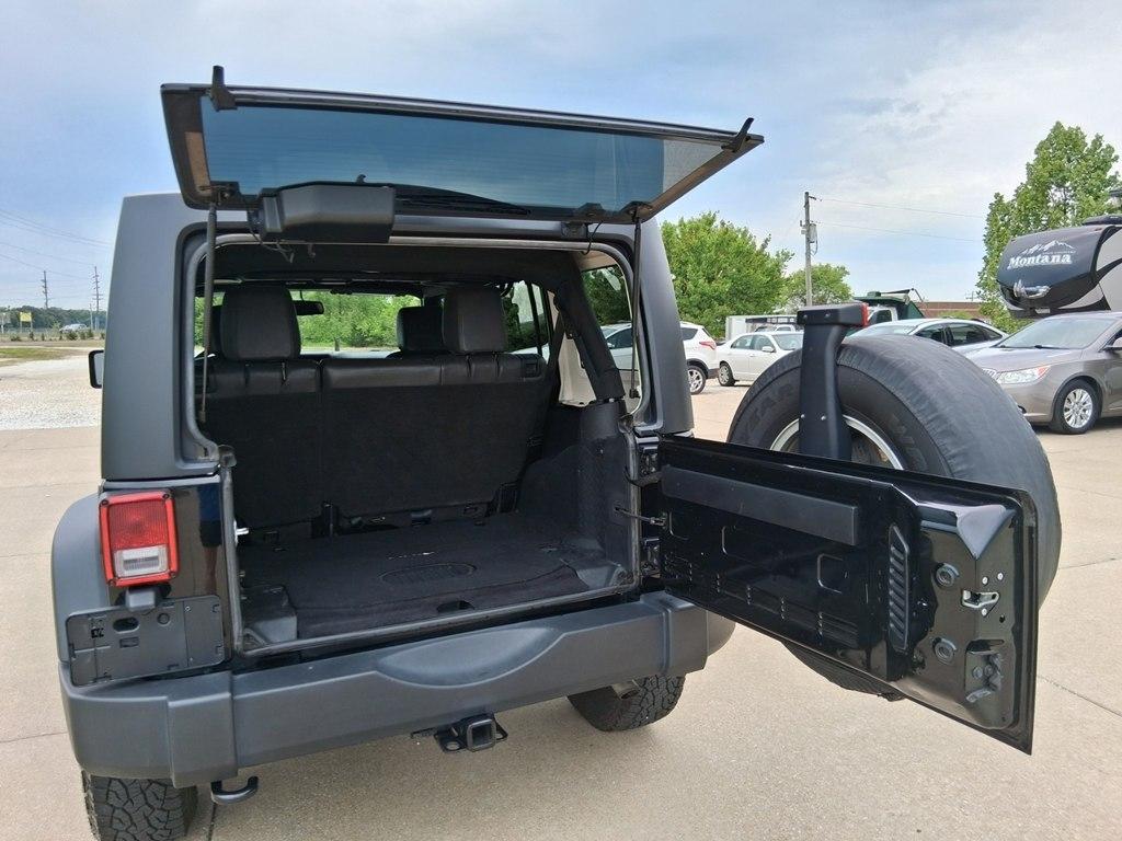 Jeep Wrangler Unlimited 4WD 4dr Sport 2016