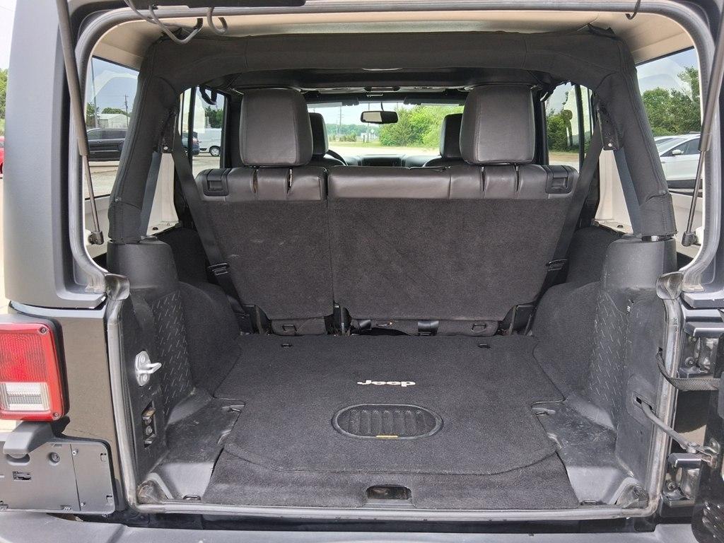 Jeep Wrangler Unlimited 4WD 4dr Sport 2016