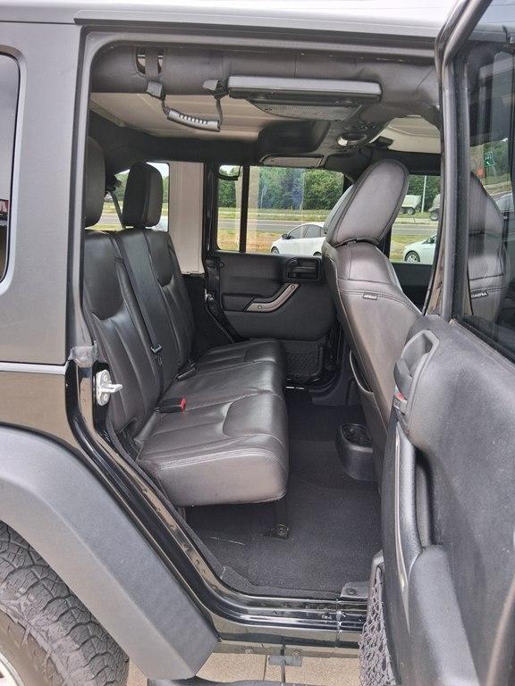 Jeep Wrangler Unlimited 4WD 4dr Sport 2016