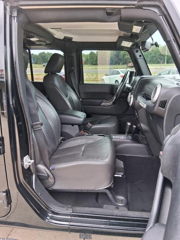 Jeep Wrangler Unlimited 4WD 4dr Sport 2016