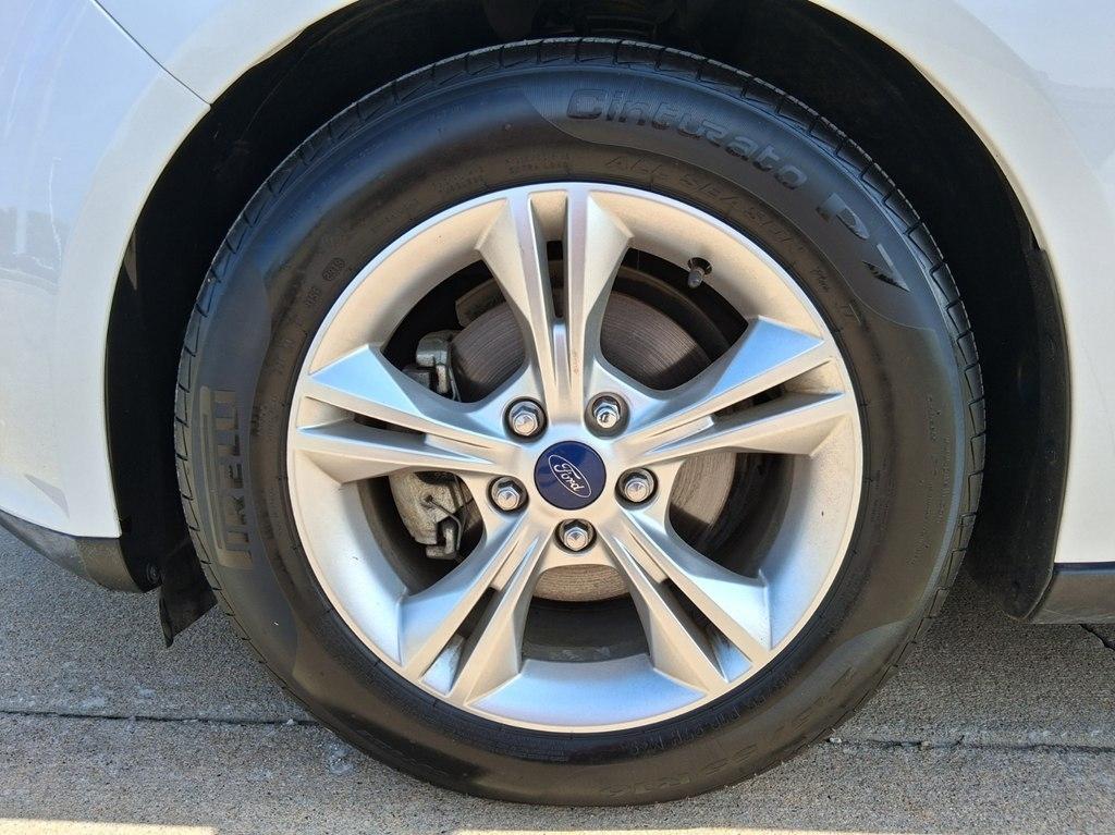 Ford Focus 4dr Sdn SE 2014