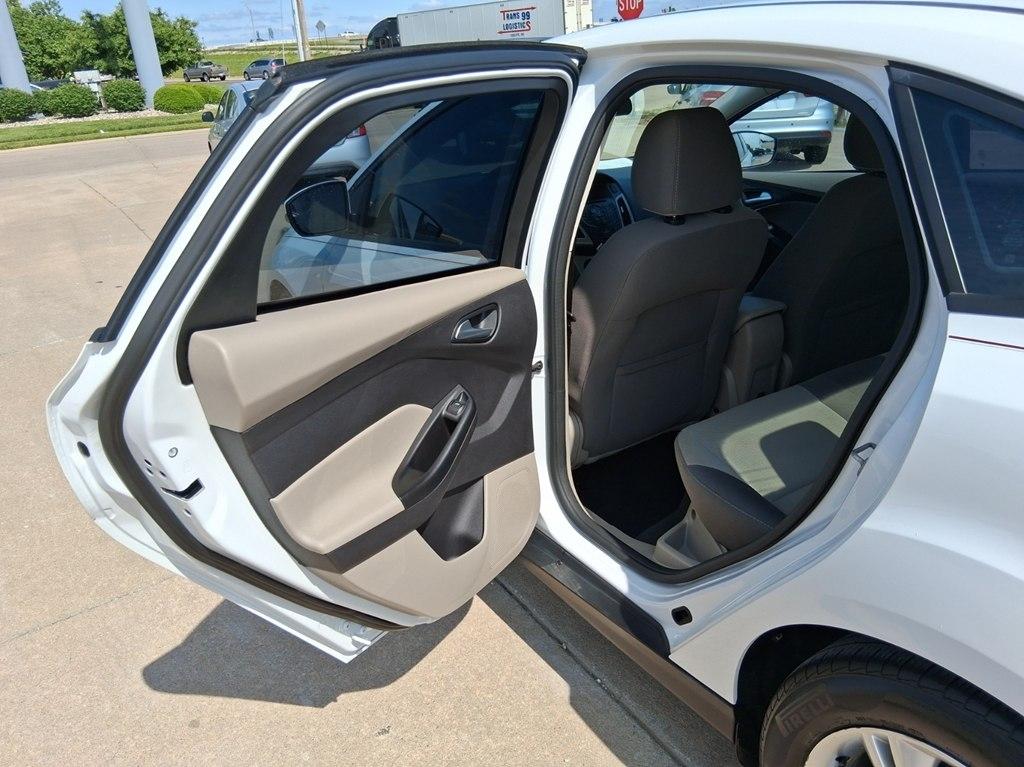 Ford Focus 4dr Sdn SE 2014