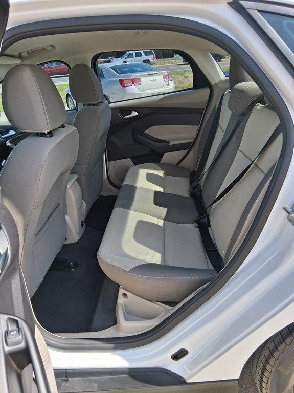 Ford Focus 4dr Sdn SE 2014
