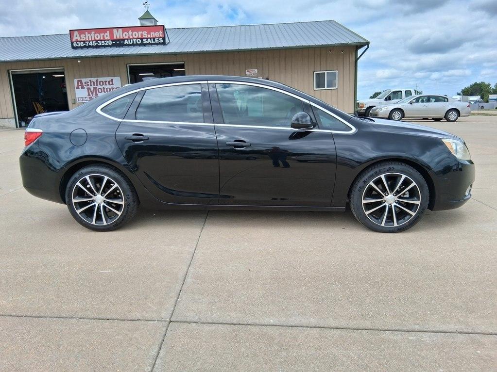 Buick Verano 4dr Sdn Sport Touring 2017
