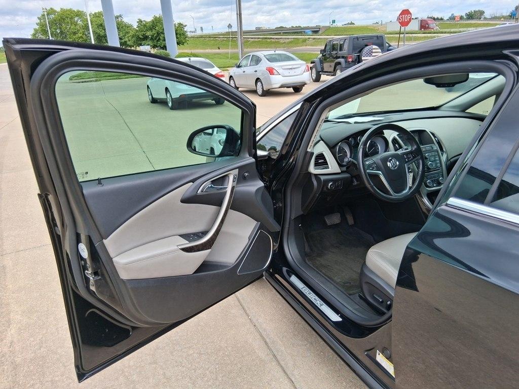 Buick Verano 4dr Sdn Sport Touring 2017
