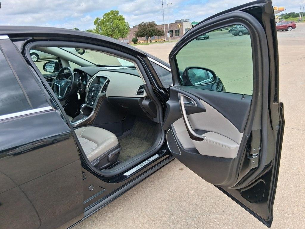 Buick Verano 4dr Sdn Sport Touring 2017