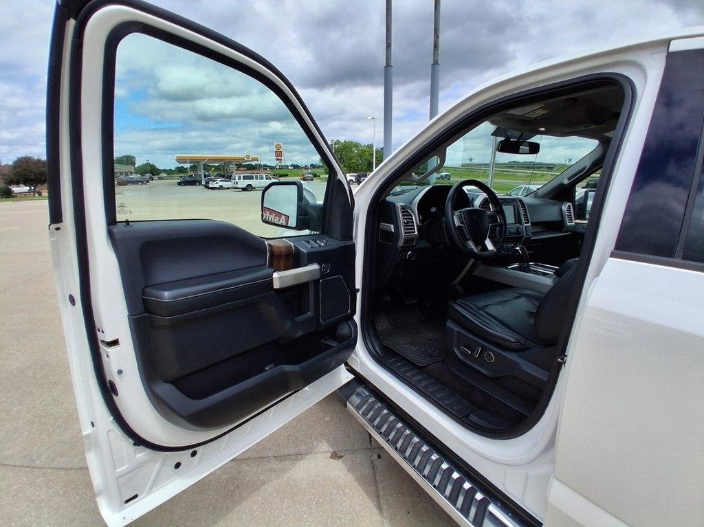 Ford F-150 4WD SuperCrew 145" King Ranch 2016