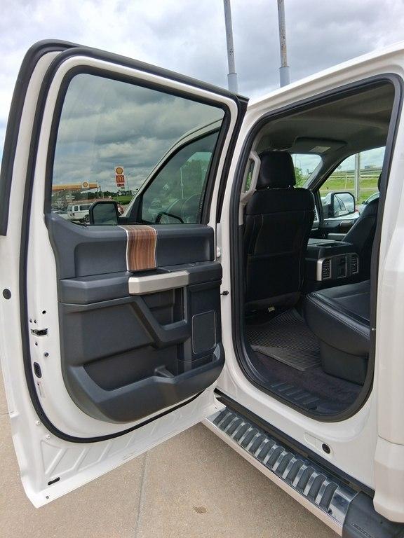 Ford F-150 4WD SuperCrew 145" King Ranch 2016