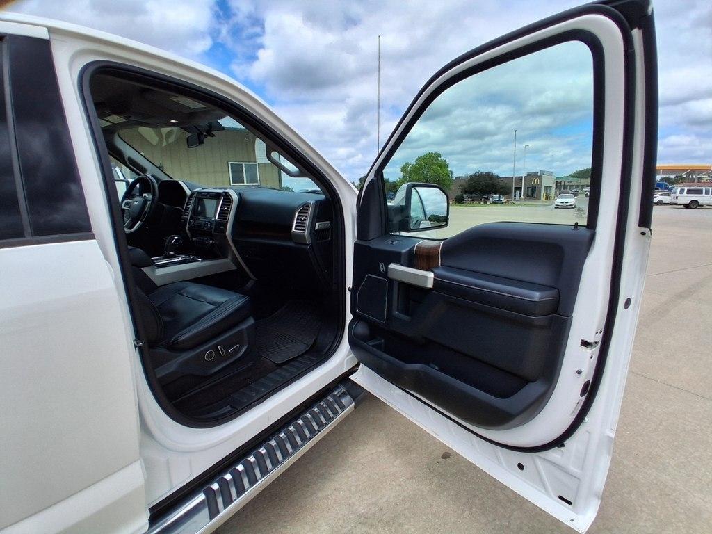 Ford F-150 4WD SuperCrew 145" King Ranch 2016