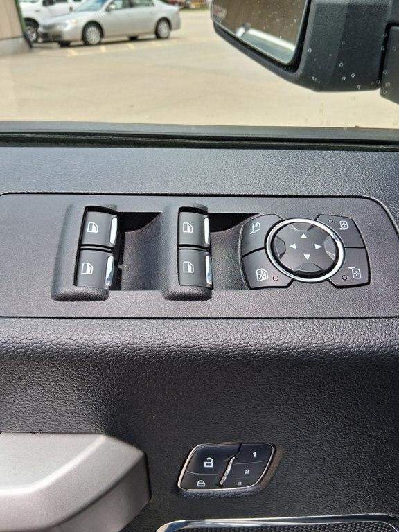 Ford F-150 4WD SuperCrew 145" King Ranch 2016